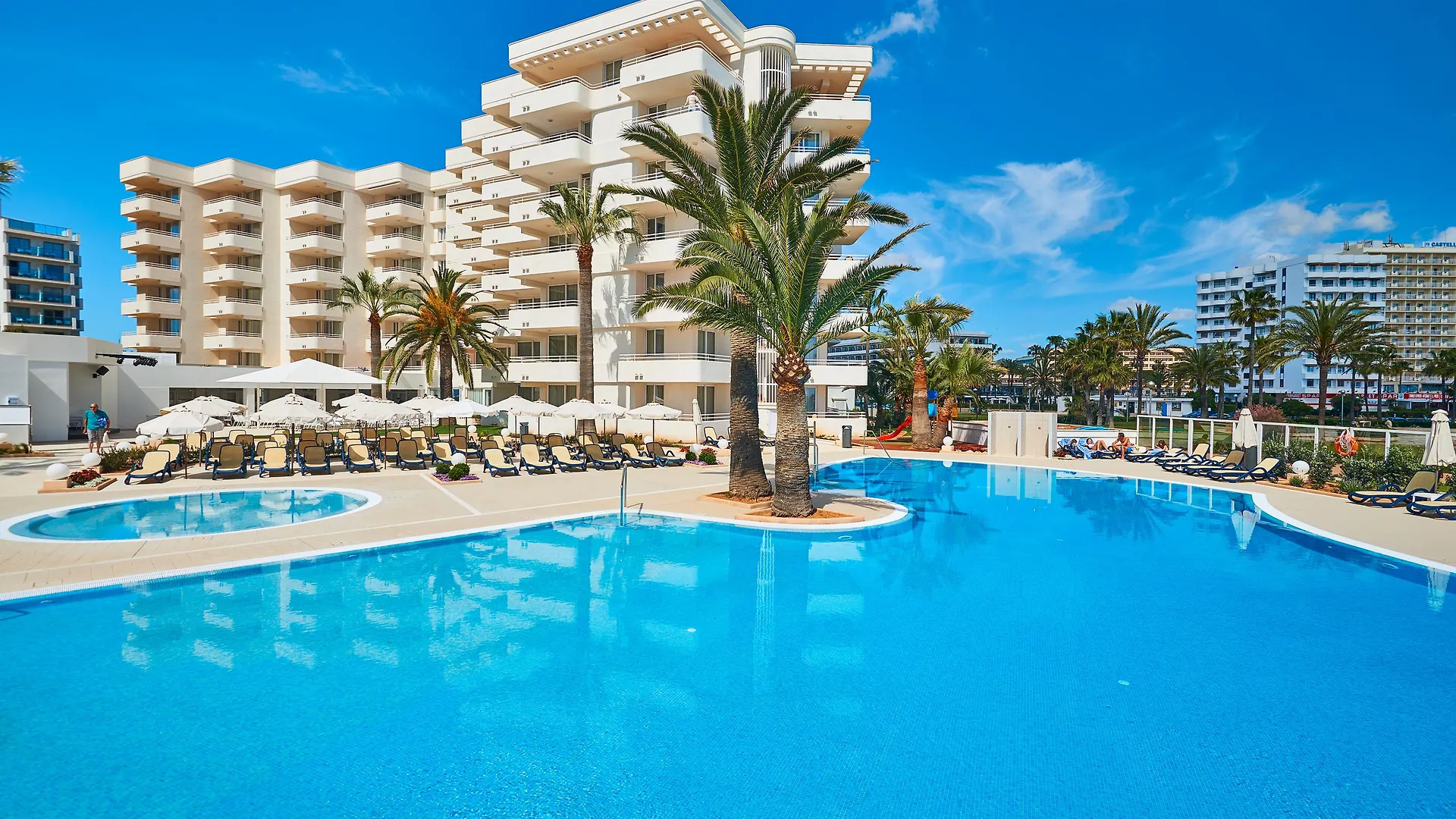 Hipotels Mercedes Aparthotel Cala Millor